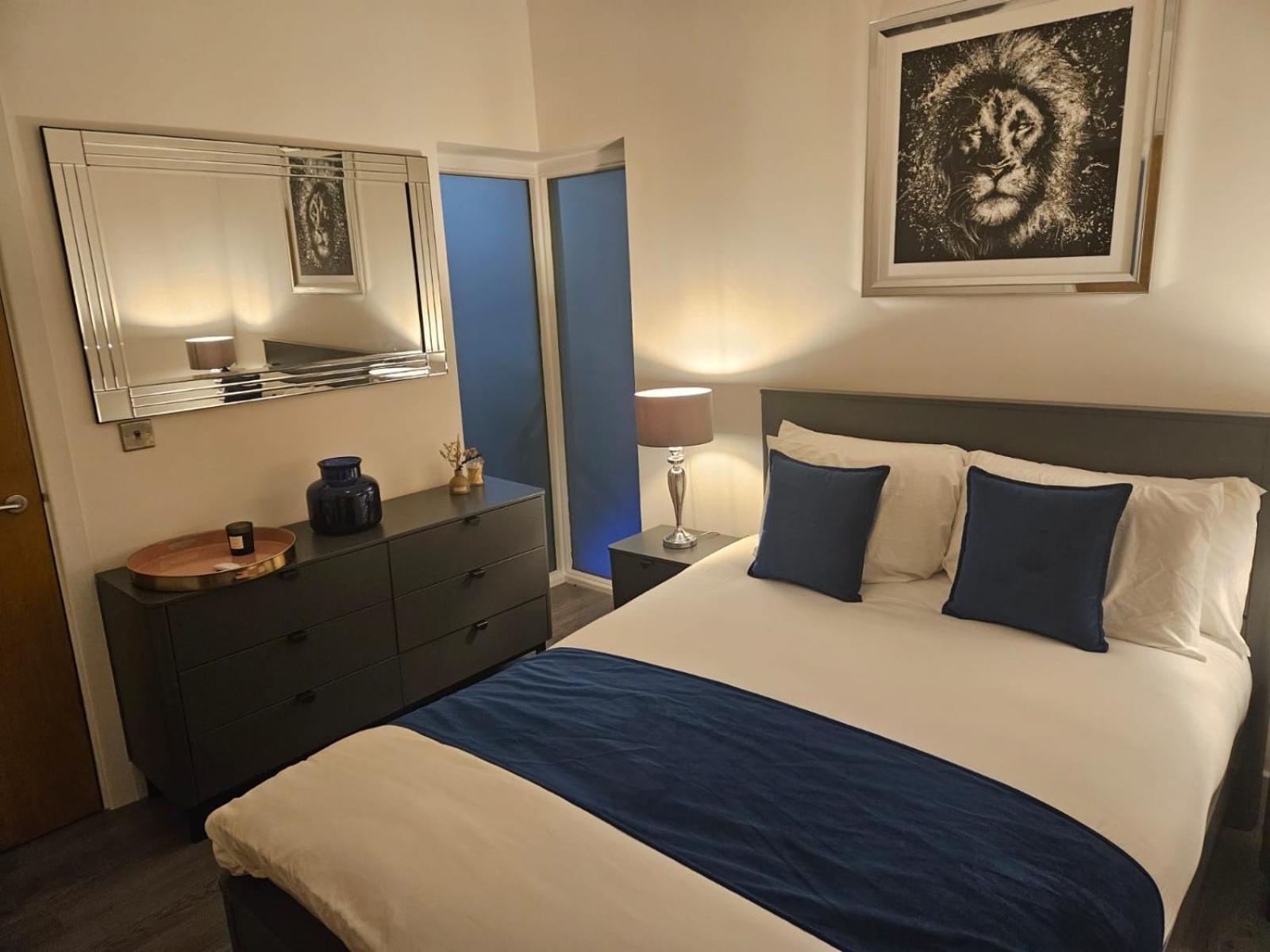 Centenary Apartment *